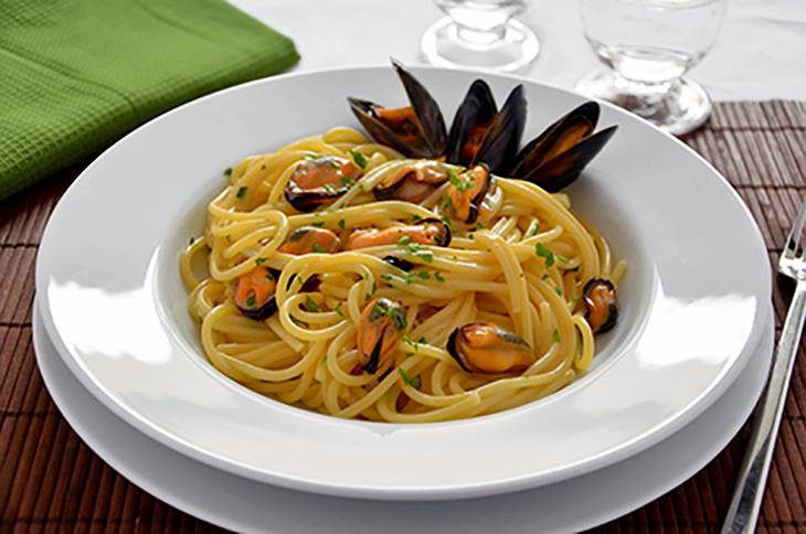 Spaghetti alle cozze, tipico piatto della cucina salentina.